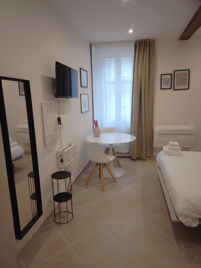 Guazzo Apartment - Self Check-In Parma Ngoại thất bức ảnh